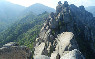 Rocky hills in Seoraksan National Park, South korea