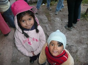 How could you resist these two adorable Peruvian kids?!?!?